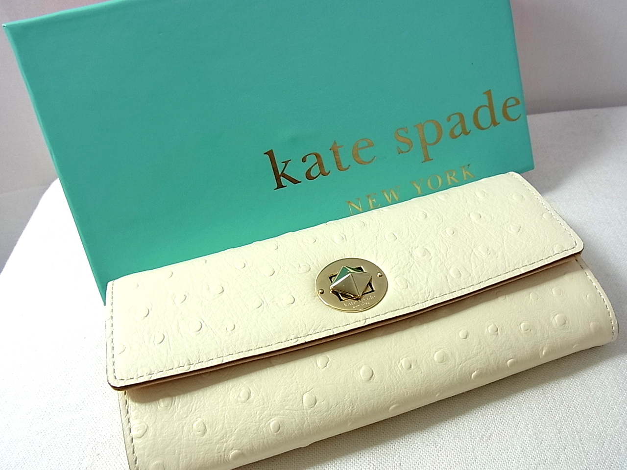 ケイトスペードの人気財布！